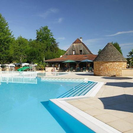 Camping Sunissim Le Moulin Du Roch 5 Stars By Locatour Hotel Sarlat Esterno foto