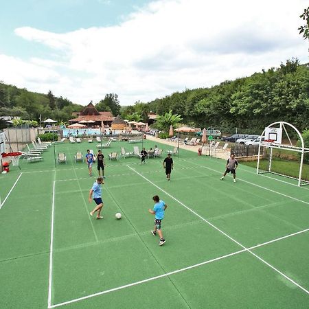 Camping Sunissim Le Moulin Du Roch 5 Stars By Locatour Hotel Sarlat Esterno foto